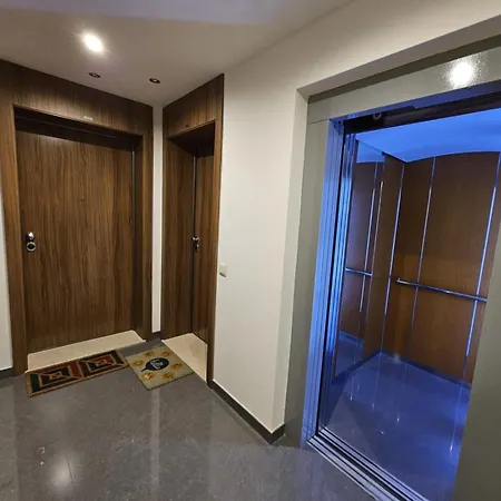 Rocha Prime Center Garage Flat 아파트