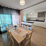 Apartment Rocha Prime Center Garage Flat