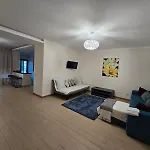 Rocha Prime Center Garage Flat Апартаменти *