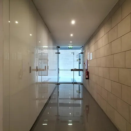 Daire Rocha Prime Center Garage Flat