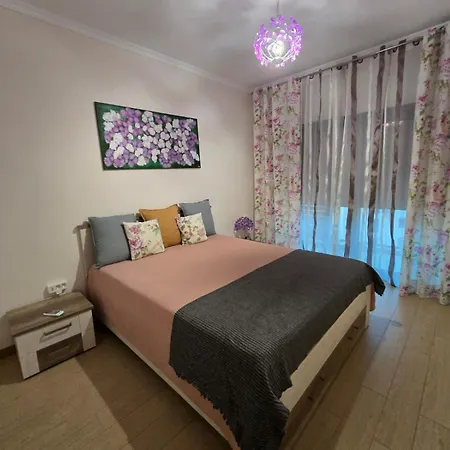 Rocha Prime Center Garage Flat 아파트 포티마오
