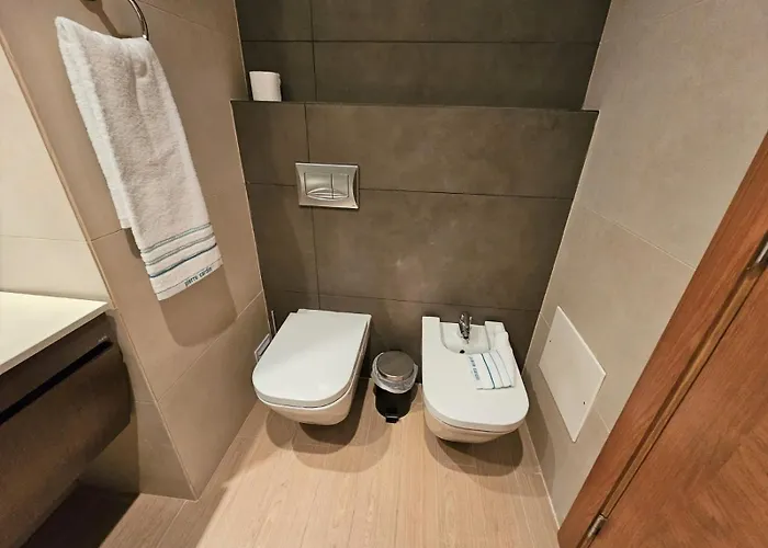 Апартаменти Rocha Prime Center Garage Flat *