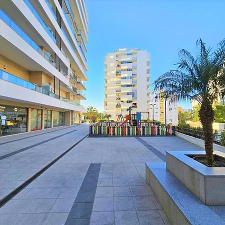 Rocha Prime Center Garage Flat דירה *