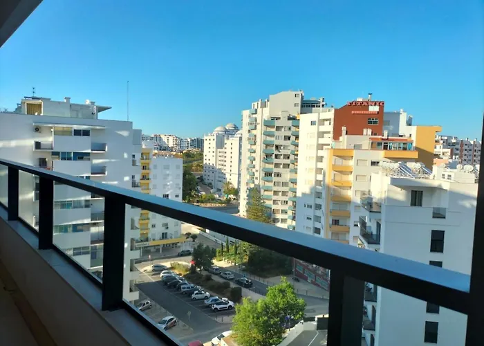 Rocha Prime Center Garage Flat Апартаменты Портиман